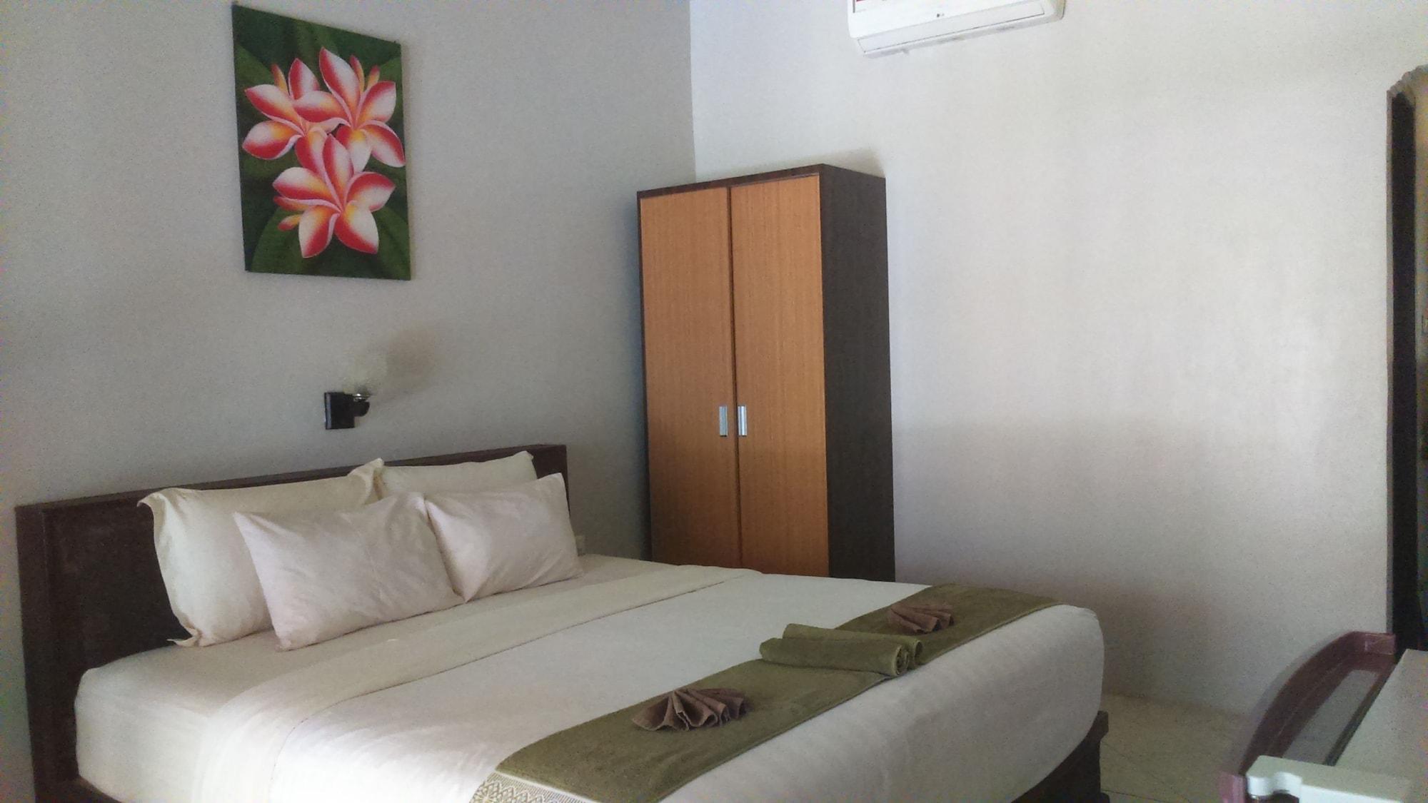 Senggigi Cottages Lombok Exterior foto